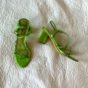 Jeffrey Campbell metallic green Yanyu sandales.